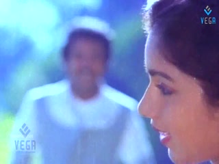 Azhagaga Sirithathu - December pookal 1080p HD.mp4