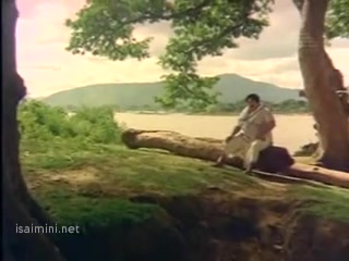 Poonkaatru Thirumbuma - Muthal Mariyathai.mp4