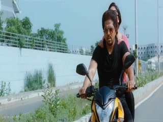 Siru Paarvai - Thalaivan 720p HD.mp4